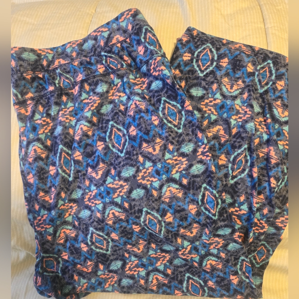 Colorful Geometric Patterned Cropped PJ Pants